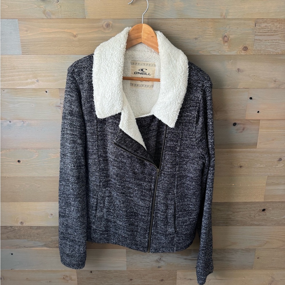 O'Neill Gray and Cream Teddy Jacket Cozy Design